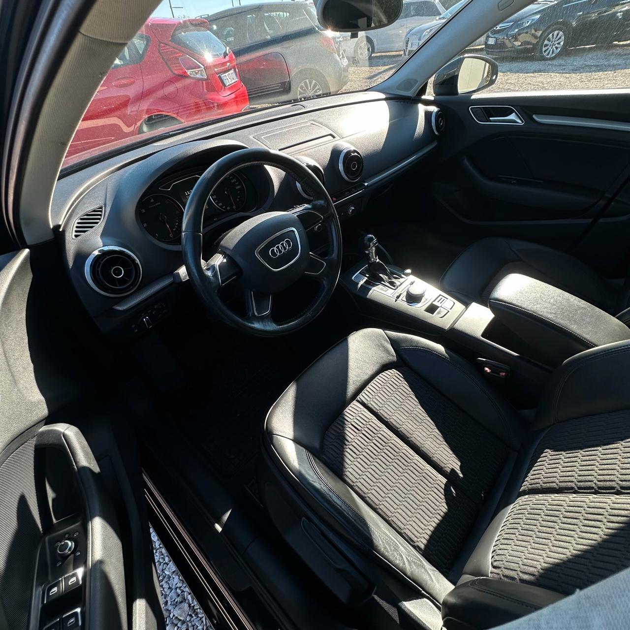 Audi A3 SPB 1.6 TDI clean diesel S tronic Attraction