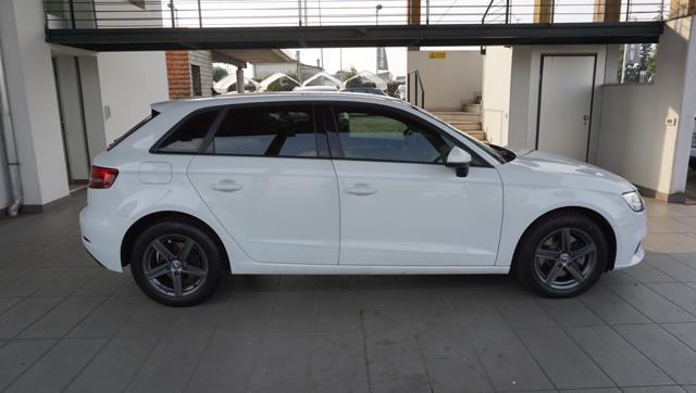 AUDI A3 SPB 40 TDI quattro S tronic Business