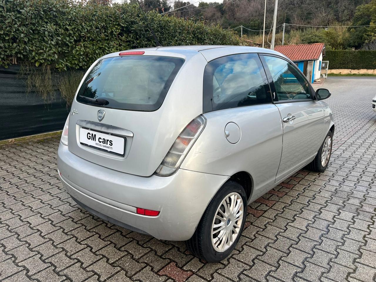 Lancia Ypsilon 1.2 Versus