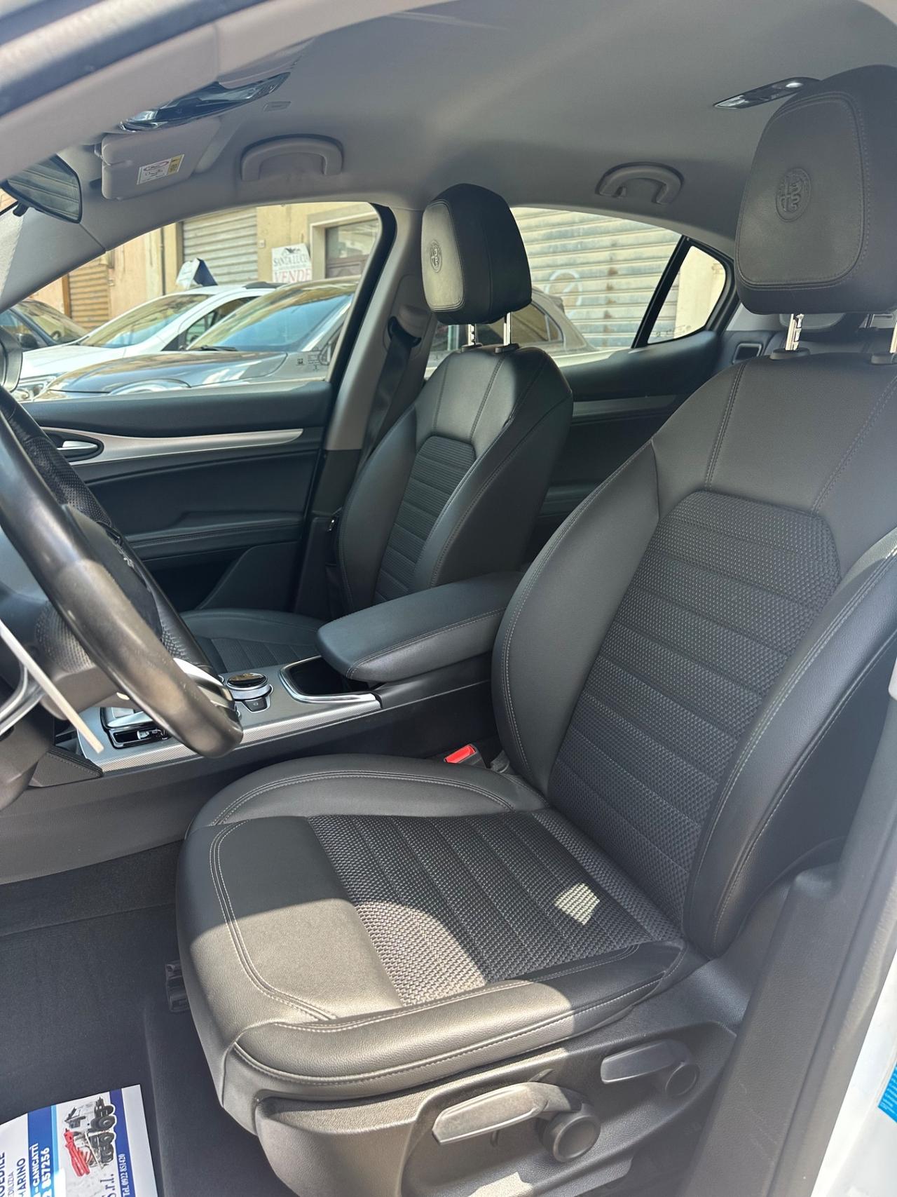 Alfa Romeo Stelvio 2.2 Turbodiesel 190 CV AT8 Q4 Sprint