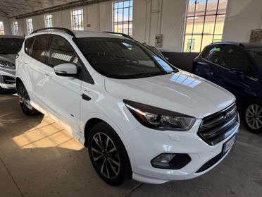 Ford Kuga 2.0 TDCI 150 CV S&S 4WD Powershift ST-Line