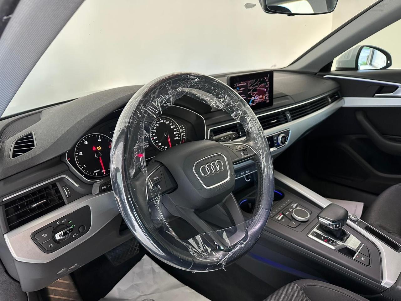 Audi A4 2.0 TDI 150 CV ultra S tronic Sport