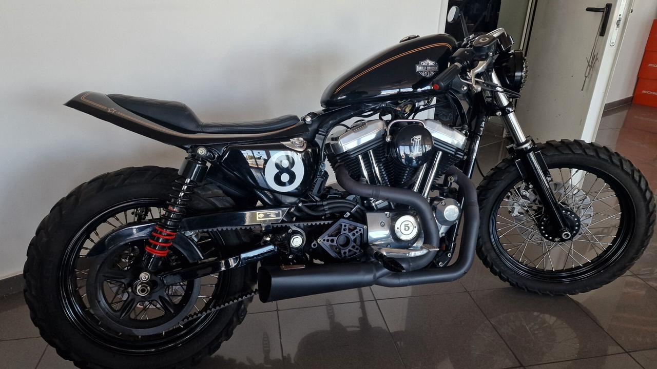 Harley-davidson XL 883 Cafè Racer