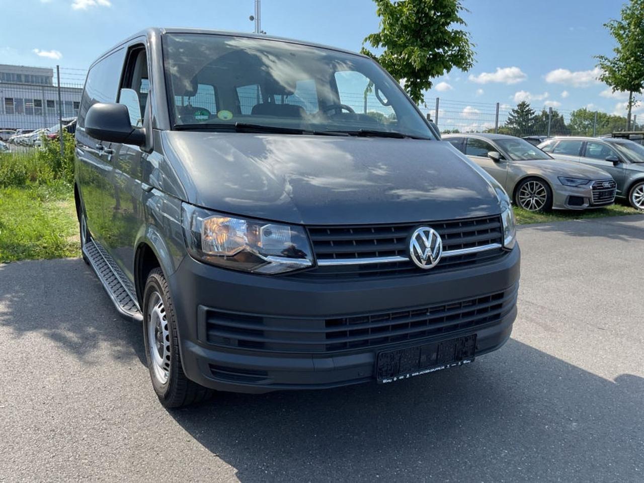 Volkswagen Transporter Caravelle 2.0 TDI