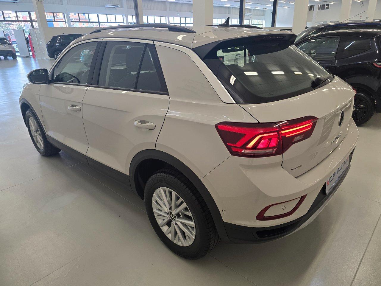Volkswagen T-Roc 1.0 tsi Life 110cv