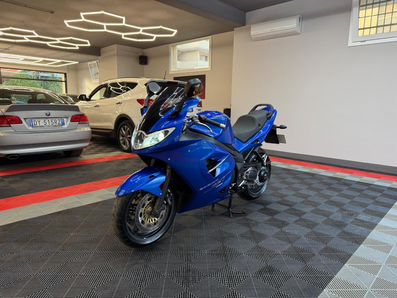 Triumph Sprint 1050 ST - FABIANOAUTO
