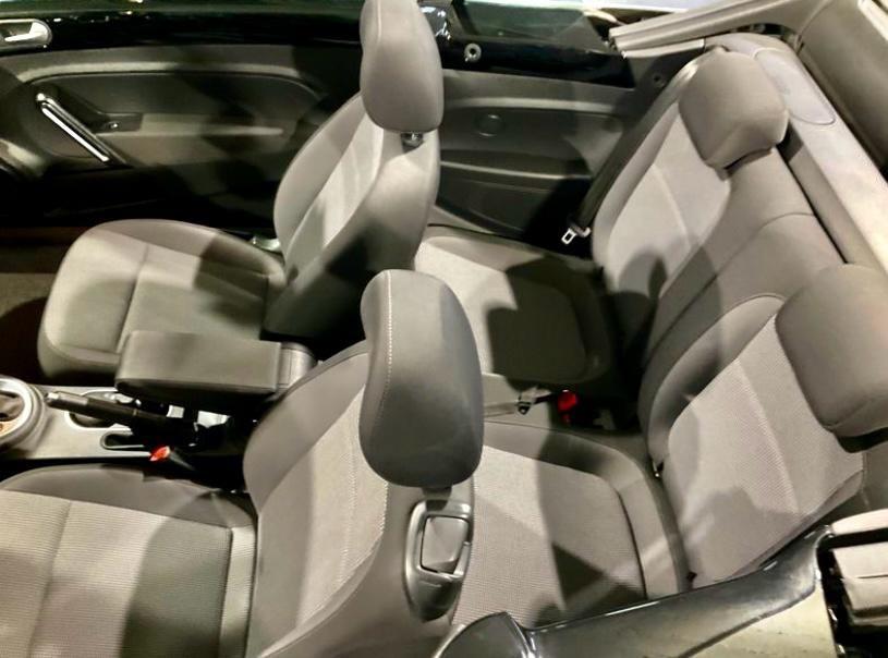 Volkswagen Maggiolino Cabrio 2.0 TDI DSG SENSORI SEDILI RISCALDATI