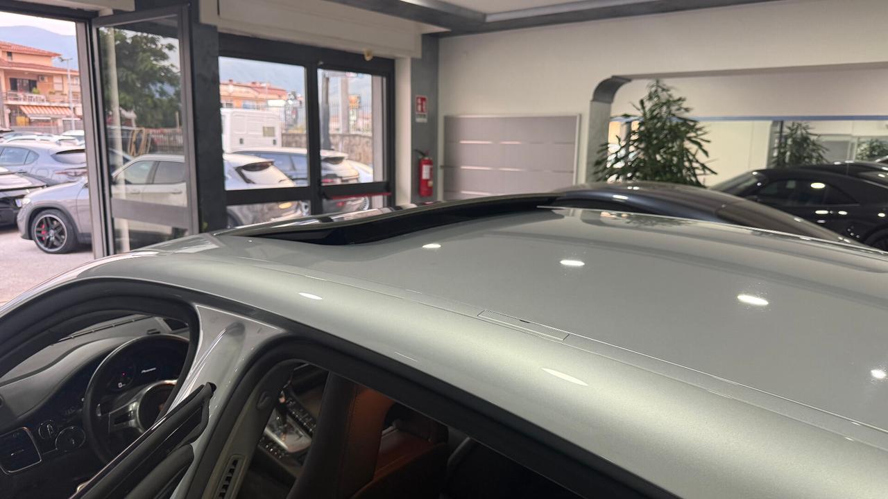 PORSCHE PANAMERA 3.0 D RESTYLING TETTO