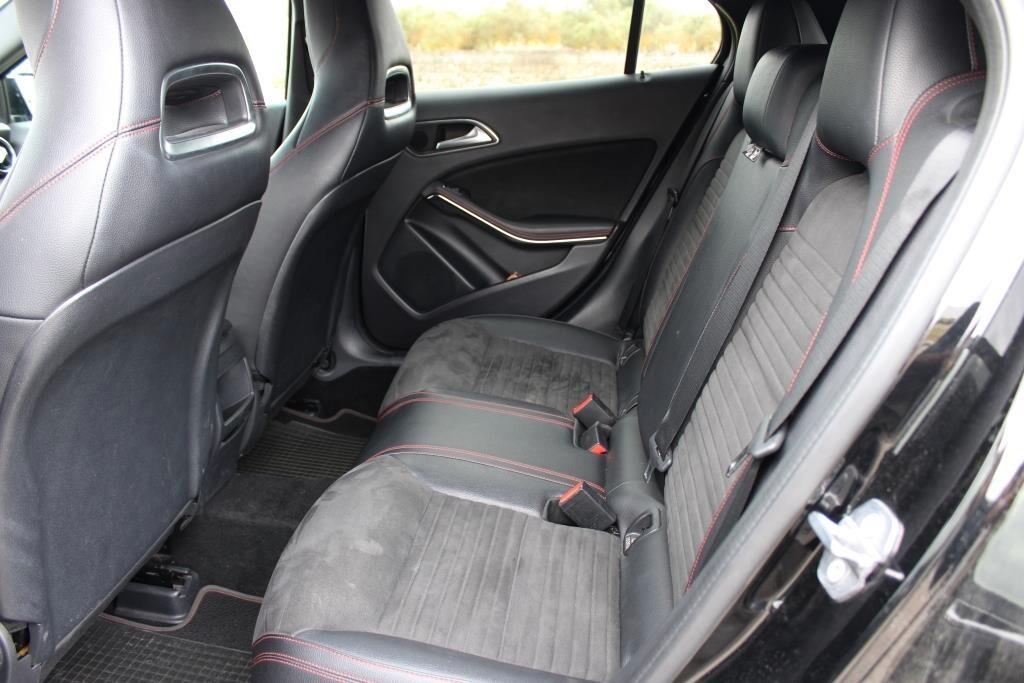 MERCEDES GLA 220 Aut. Premium * AMG