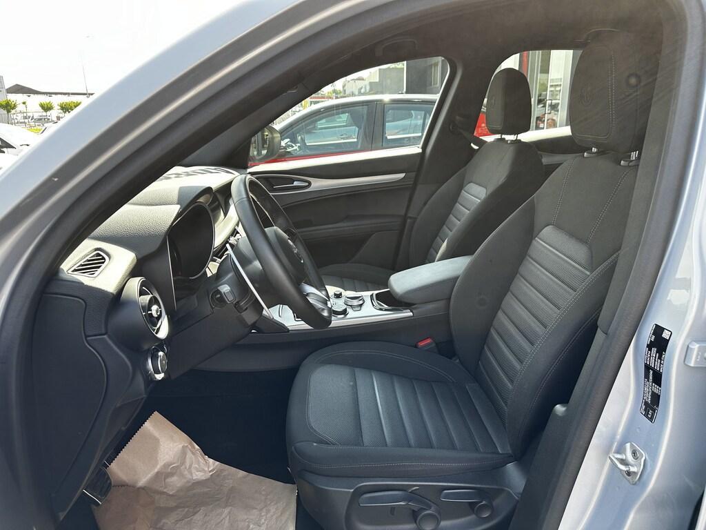 Alfa Romeo Stelvio 2.2 Turbo Sprint RWD AT8