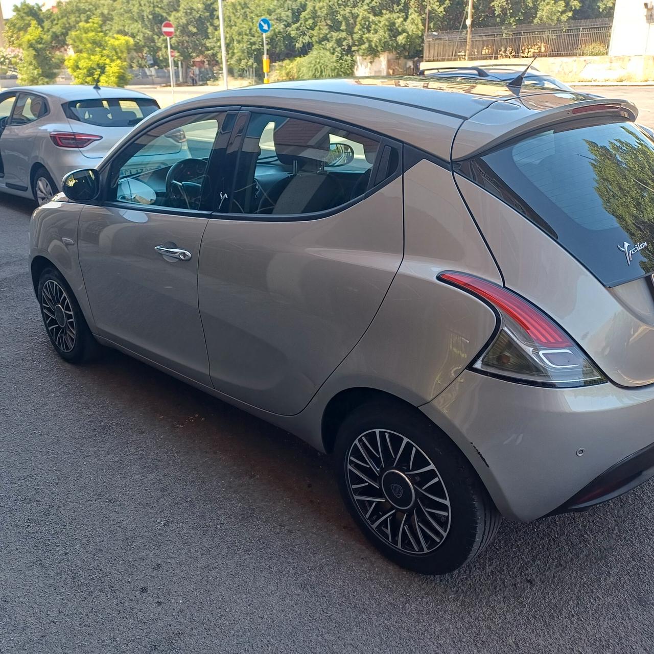 Lancia Ypsilon 1.3 MJT 16V 95 CV 5 porte S&S Platinum