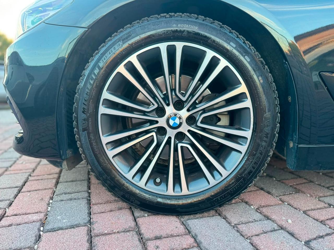 BMW 520d SPORT FULL OPTIONAL