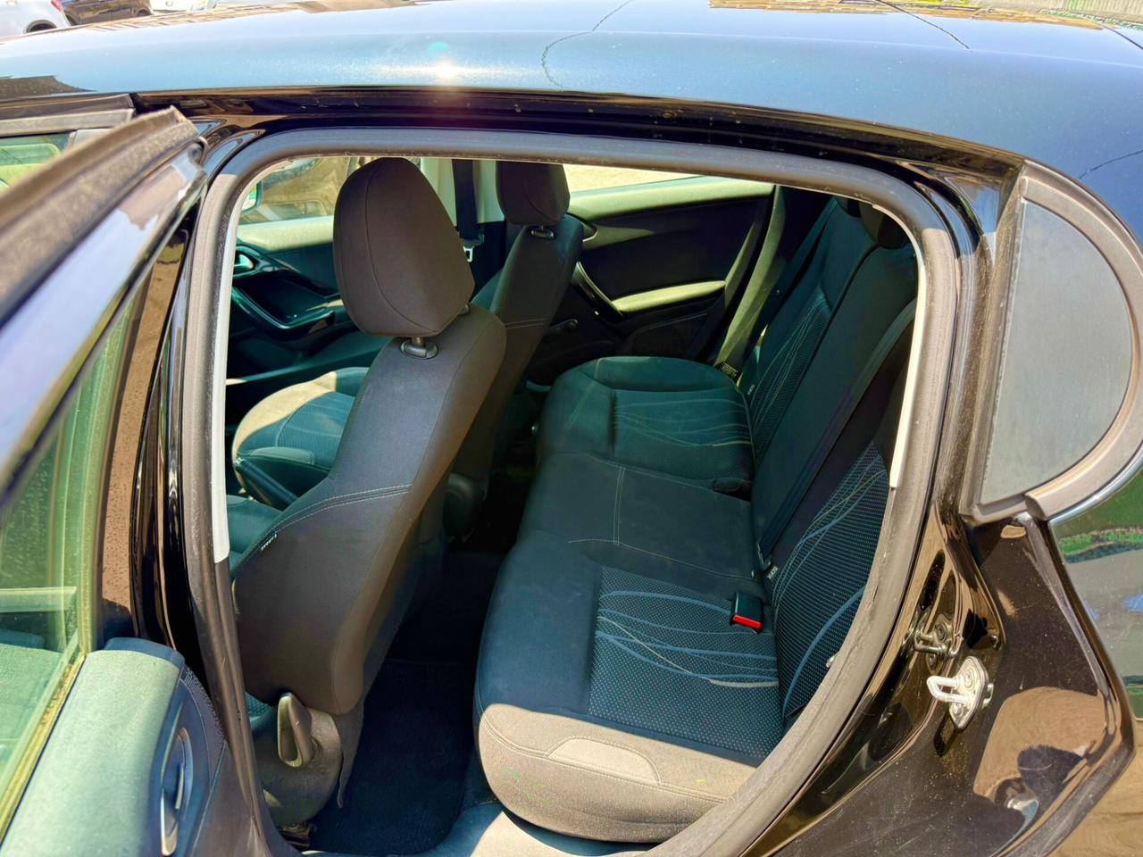 Peugeot 208 1.0 VTi 68 CV 5 porte Access