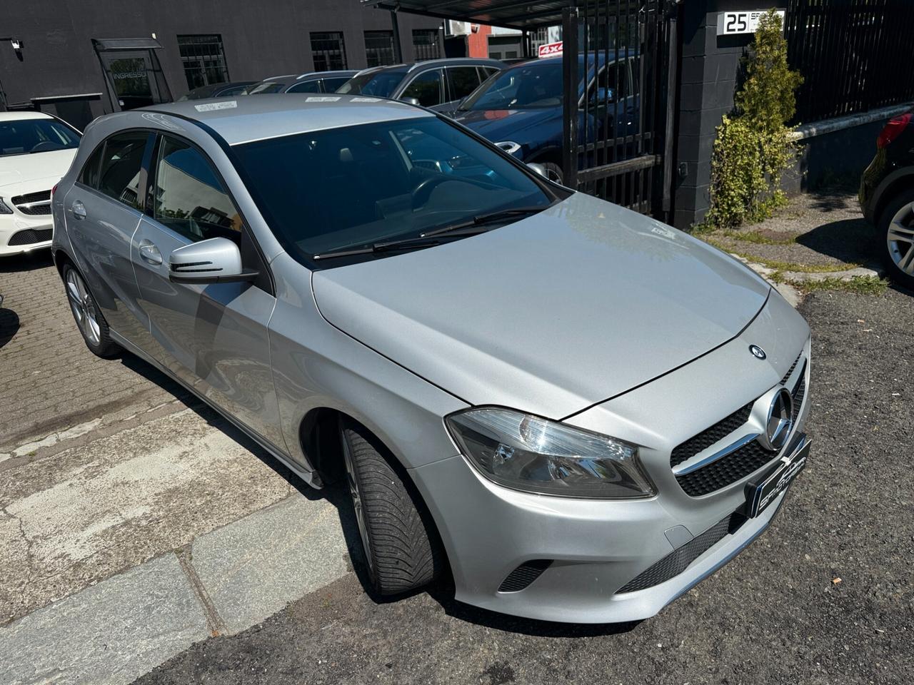 Mercedes-benz A 180 A 180 d Automatic Premium