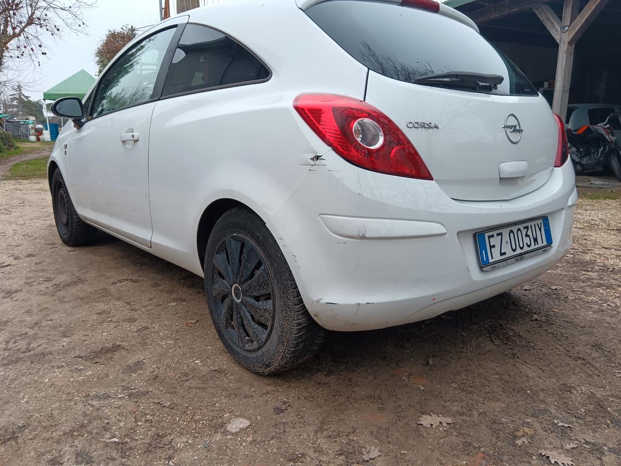 Opel Corsa 1.2 80CV 3 porte GPL-TECH Club