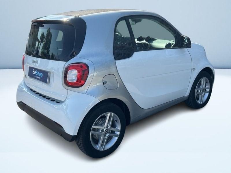 smart fortwo EQ PURE 22KW