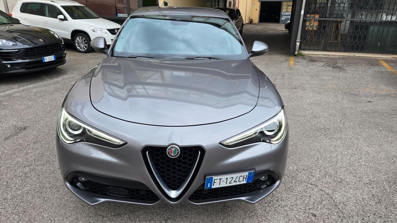 Alfa Romeo Stelvio 2.2 Turbodiesel 210 CV AT8 Q4 Executive