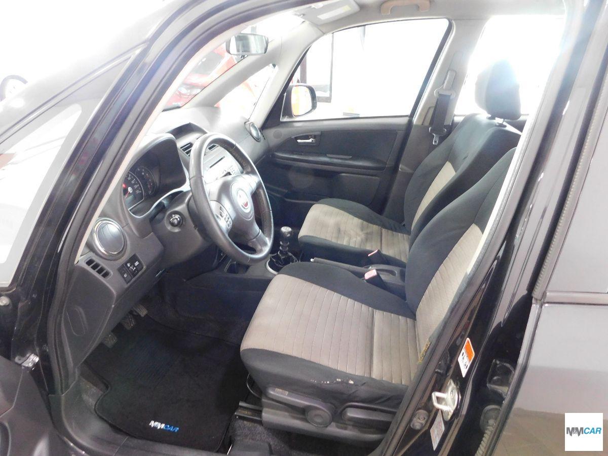 FIAT - Sedici - 1.9 MJT 4x4 Emotion