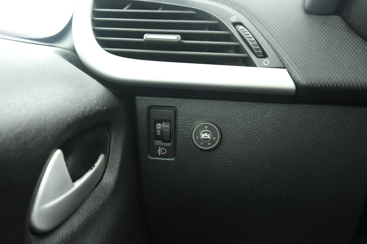 PEUGEOT 207 5p 1.4 8v X-Line eco-Gpl FL X COMMERCIANTI+NEOPATENTATI