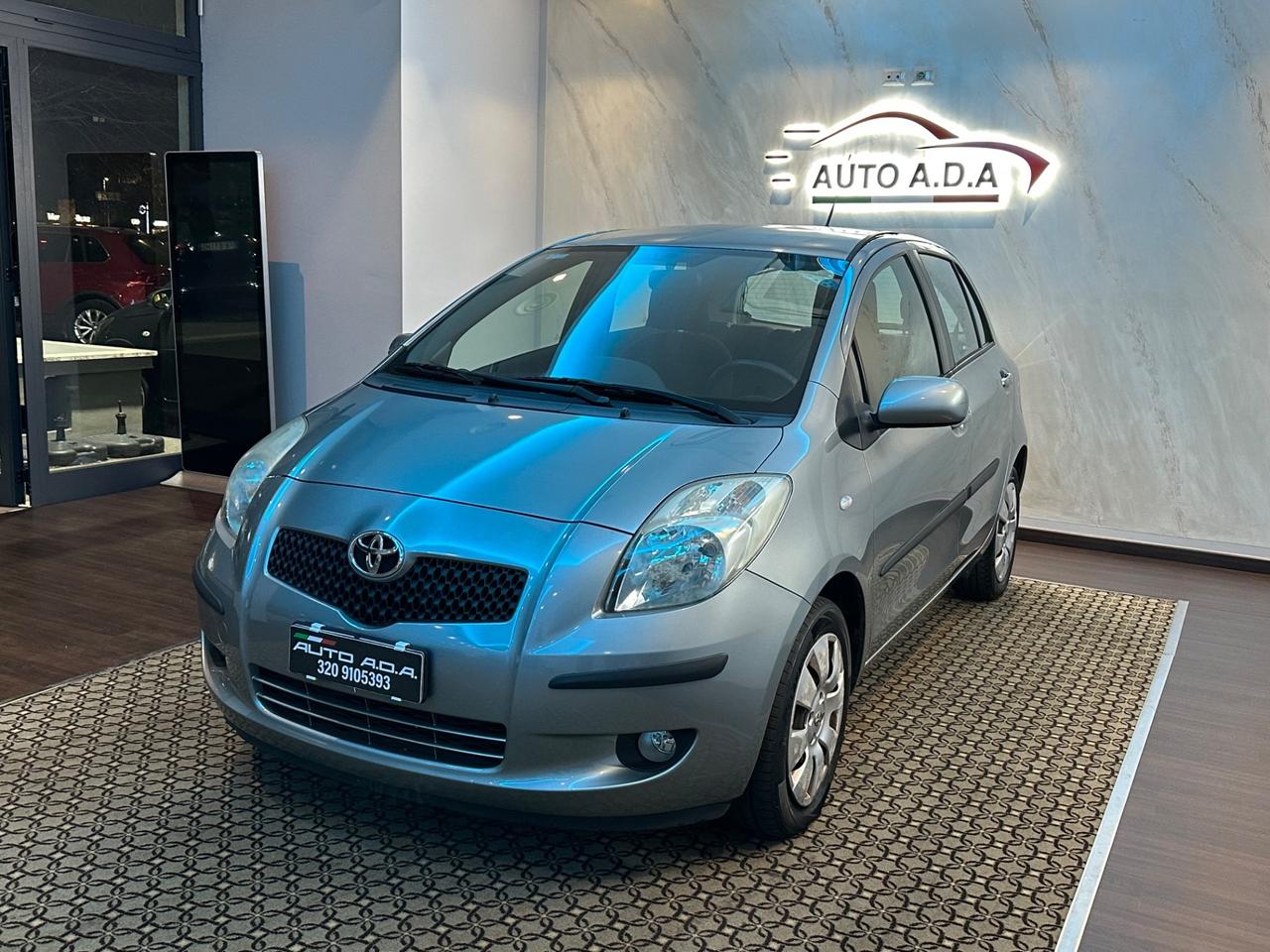 Toyota Yaris 1.0 5 porte Sol