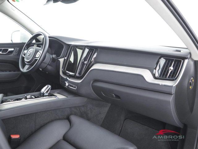 VOLVO XC60 B4 (d) AWD Geartronic Inscription