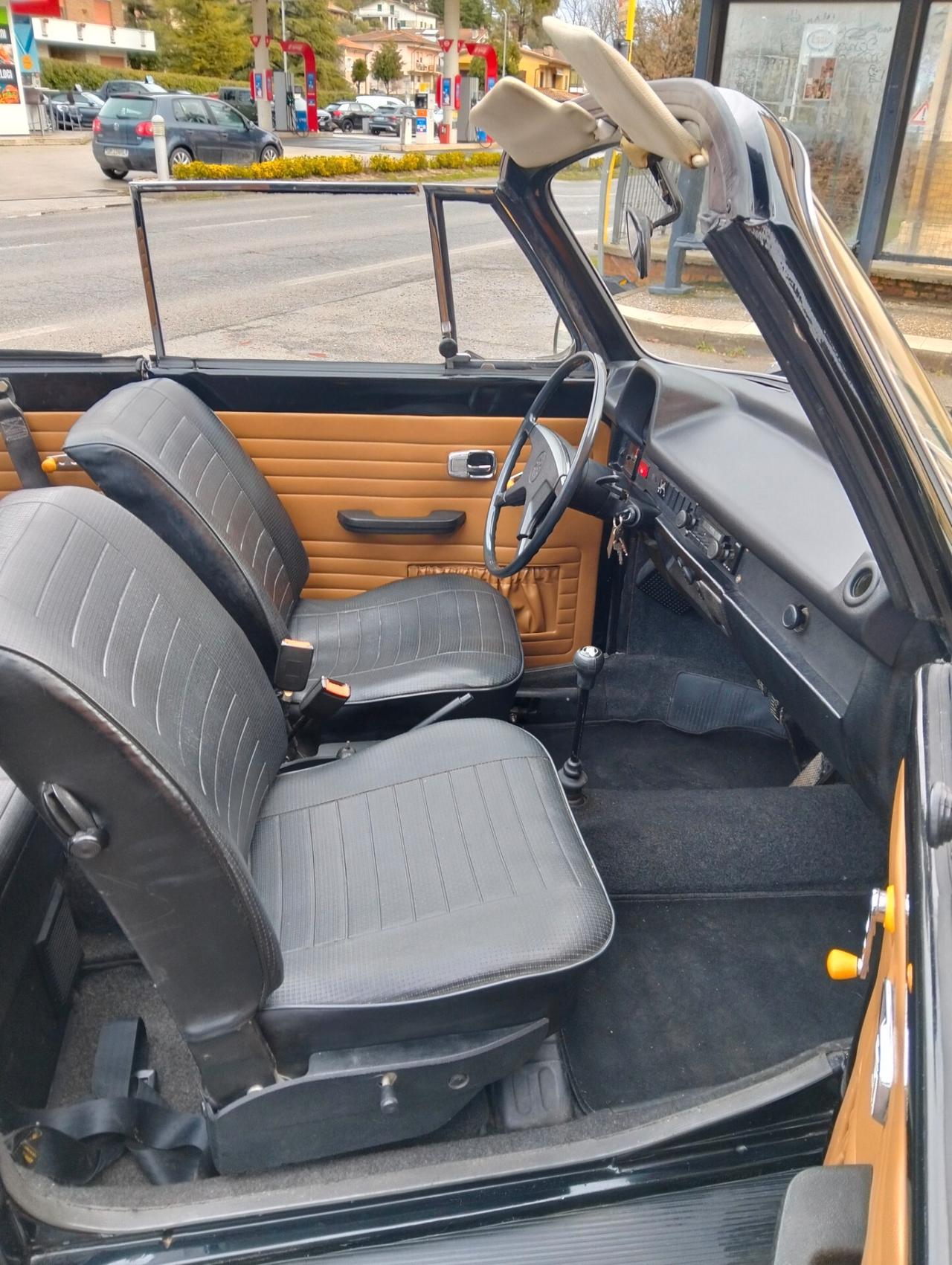 Volkswagen Maggiolino Cabriolet