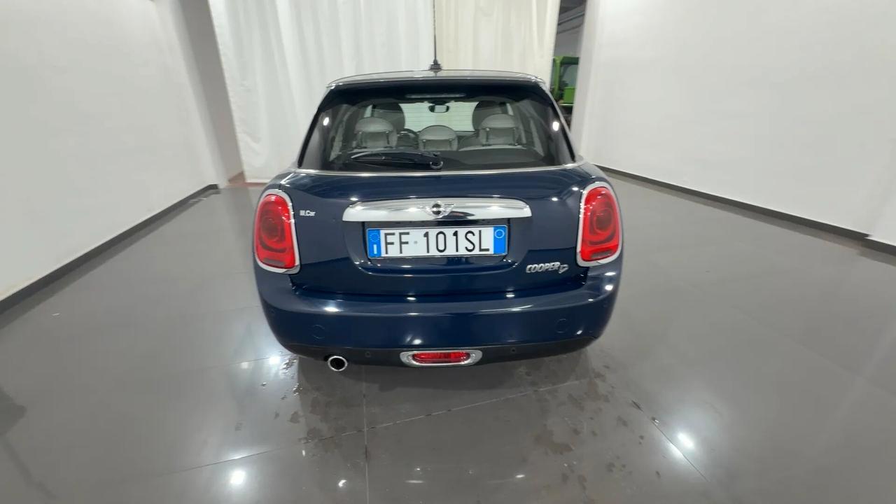 Mini 1.5 Cooper D Hype Aut. 5 porte