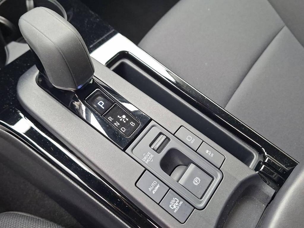Toyota Prius 2.0 Plug-in Hybrid Lounge E-CVT