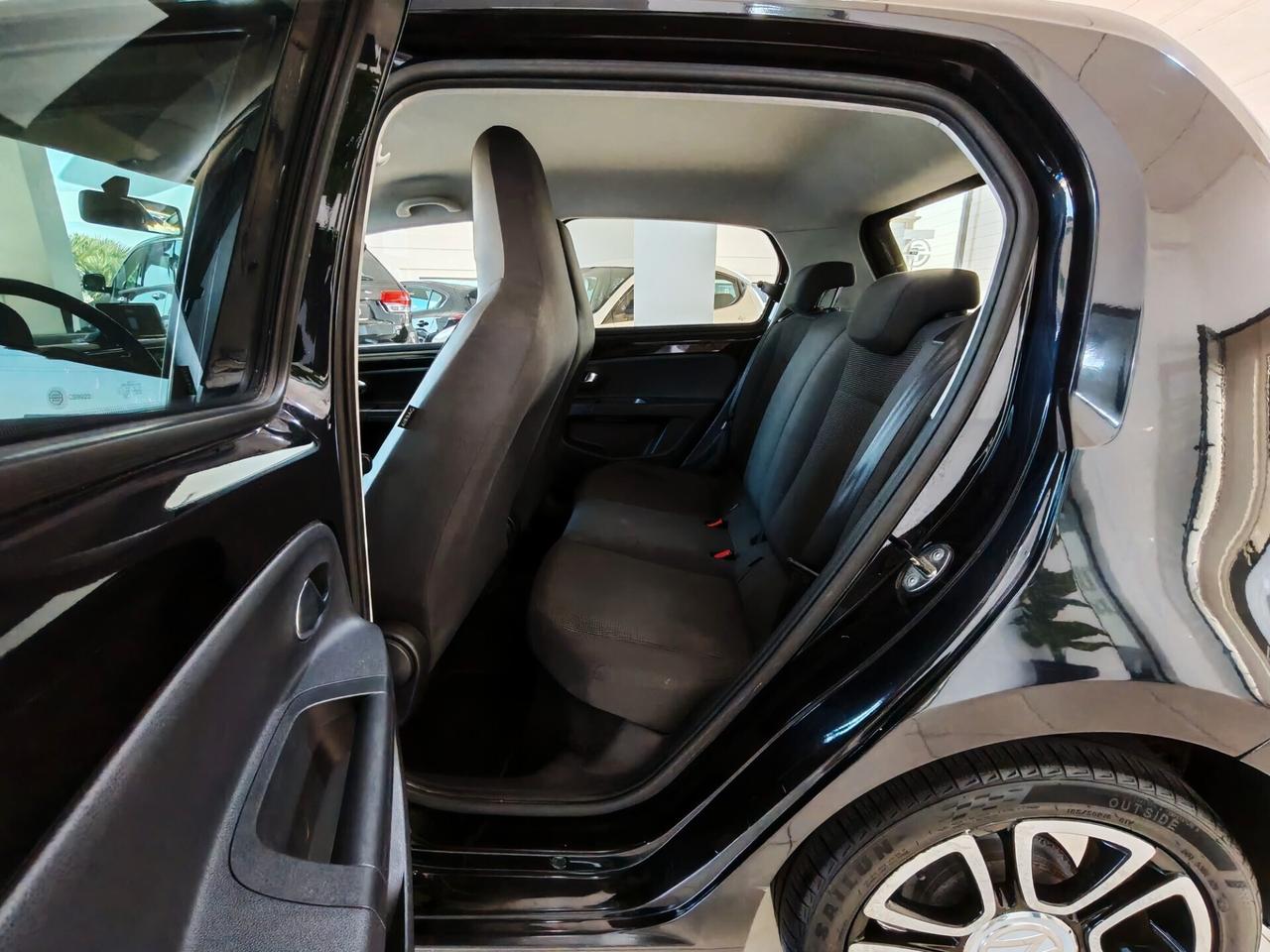 Volkswagen up! 1.0 75 CV 5p. high up!