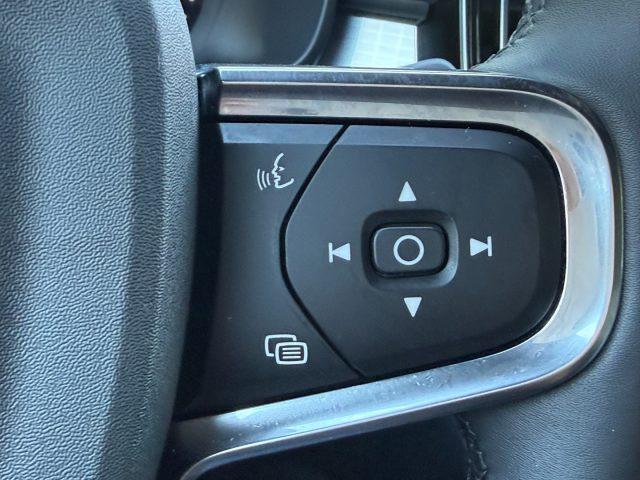 VOLVO XC40 B3 automatico Core