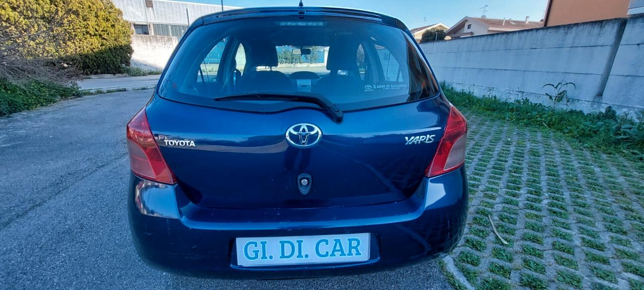 YARIS 1,0 BENZINA/GPL SCADENZA BOMBOLE NEL 2033 GOMME NUOVE IMPECCABILE