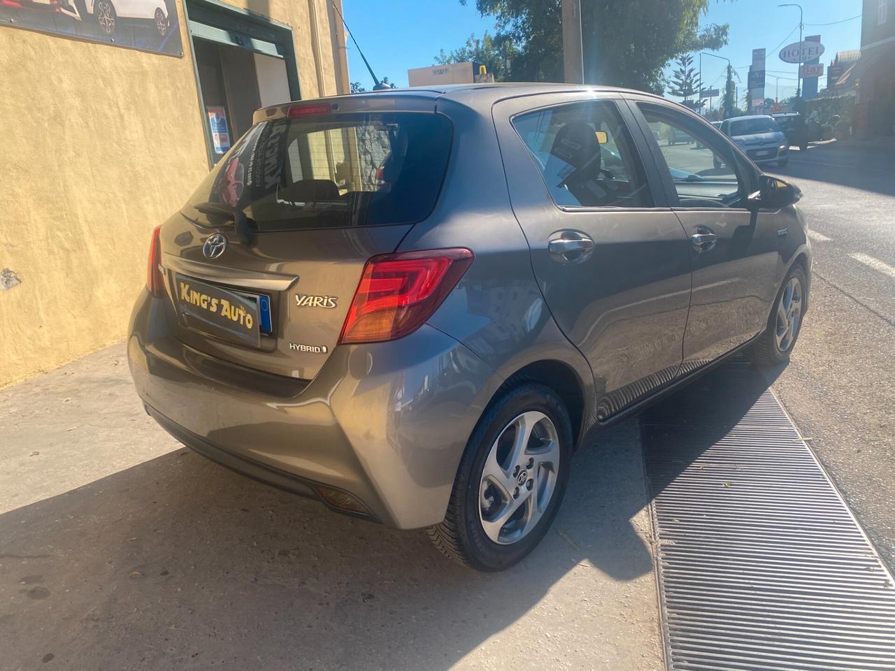 Toyota Yaris 1.5 Hybrid 12/2016