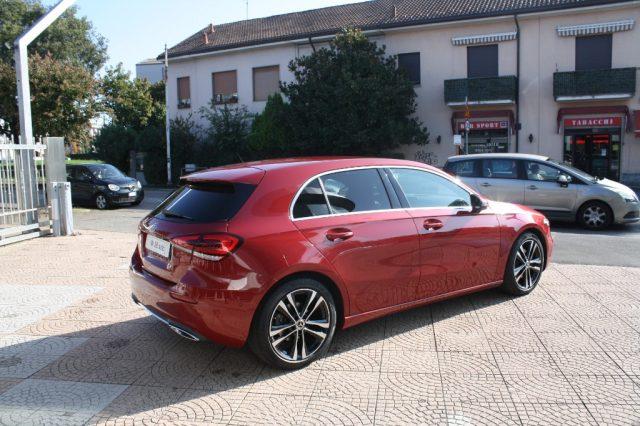 MERCEDES-BENZ A 200 Sport