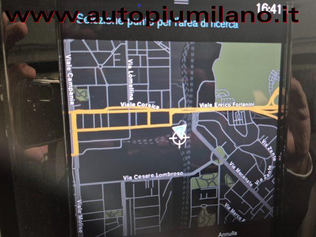 VOLVO XC40 T5 Recharge Plug-in Hybrid Inscription