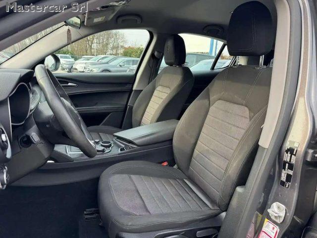 ALFA ROMEO Stelvio 2.2 t Business Q4 190cv AT8 auto - FY042DE