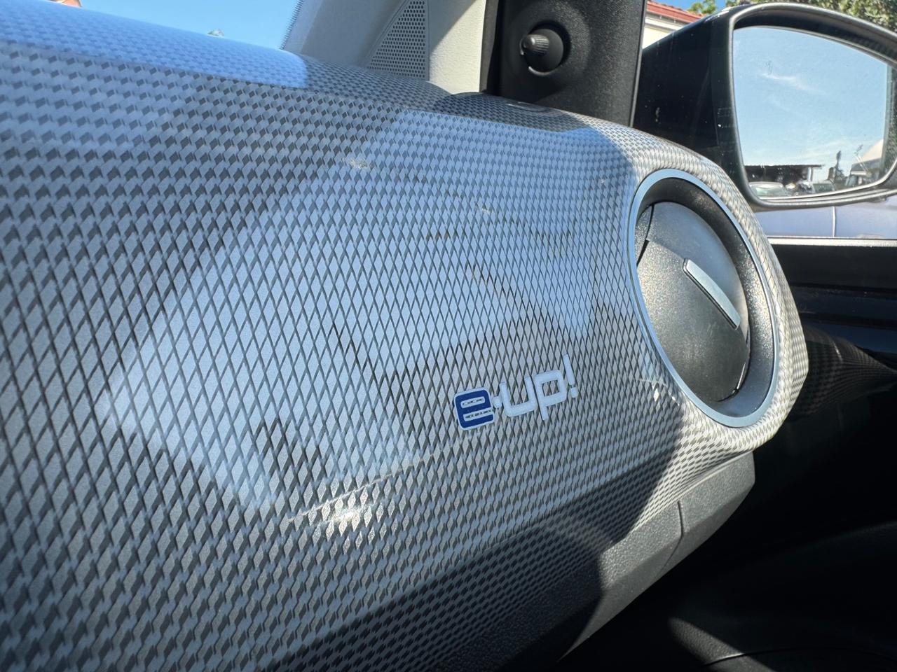 Volkswagen up! e-up! 82 CV