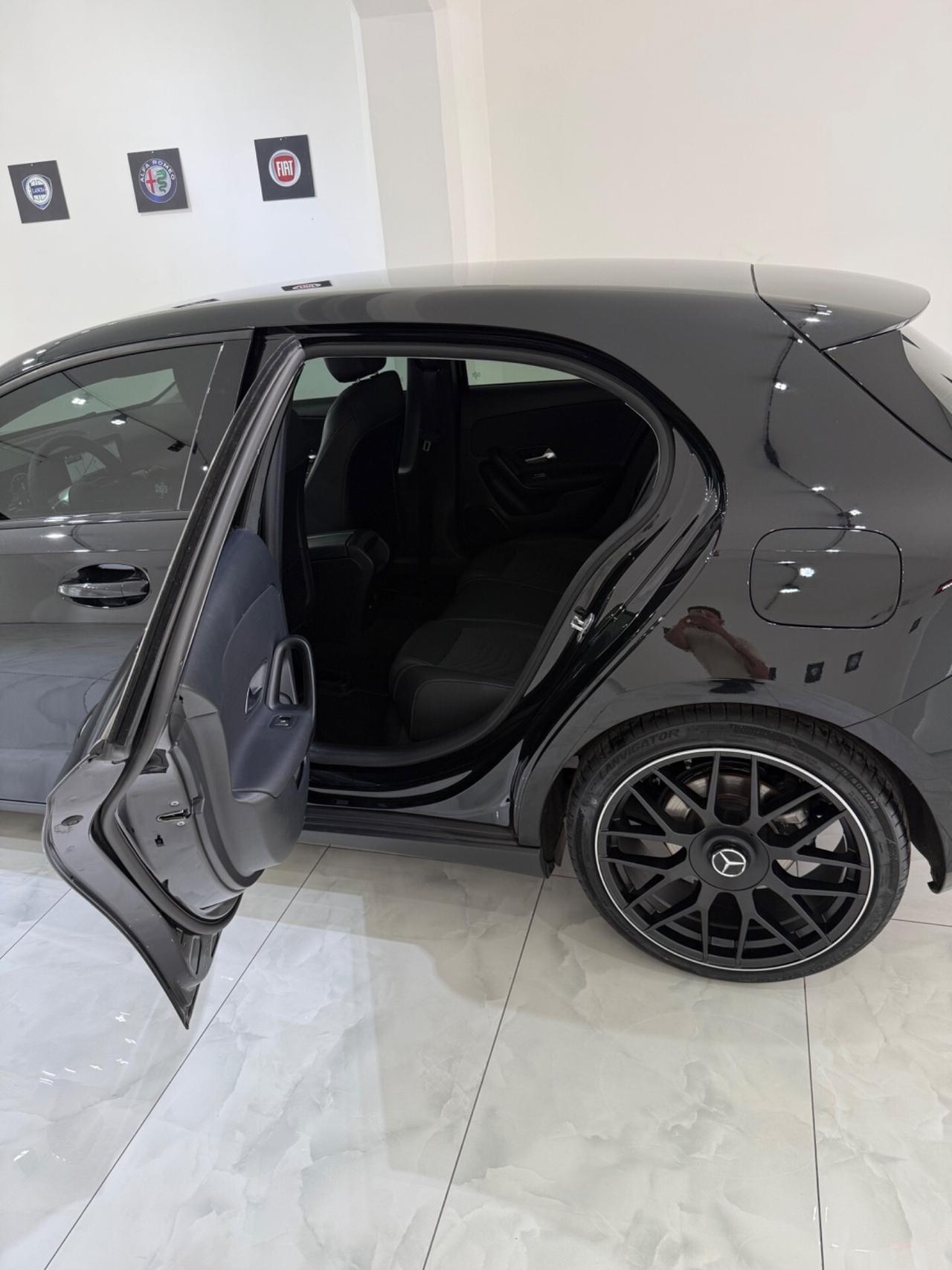 MERCEDES-BENZ A 180 D AUTOMATIC SPORT IVA ESPOSTA