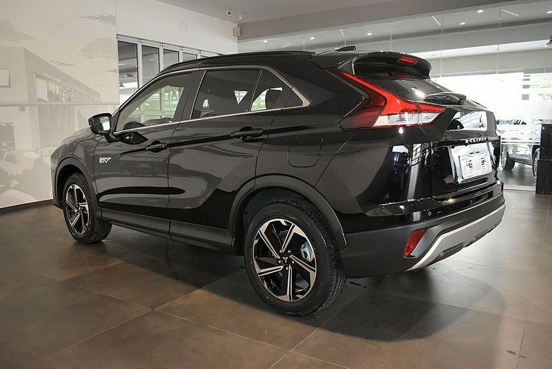 Mitsubishi Eclipse Cross 2.4 MIVEC 4WD PHEV Instyle SDA Pack 0 #RETROCAMERA