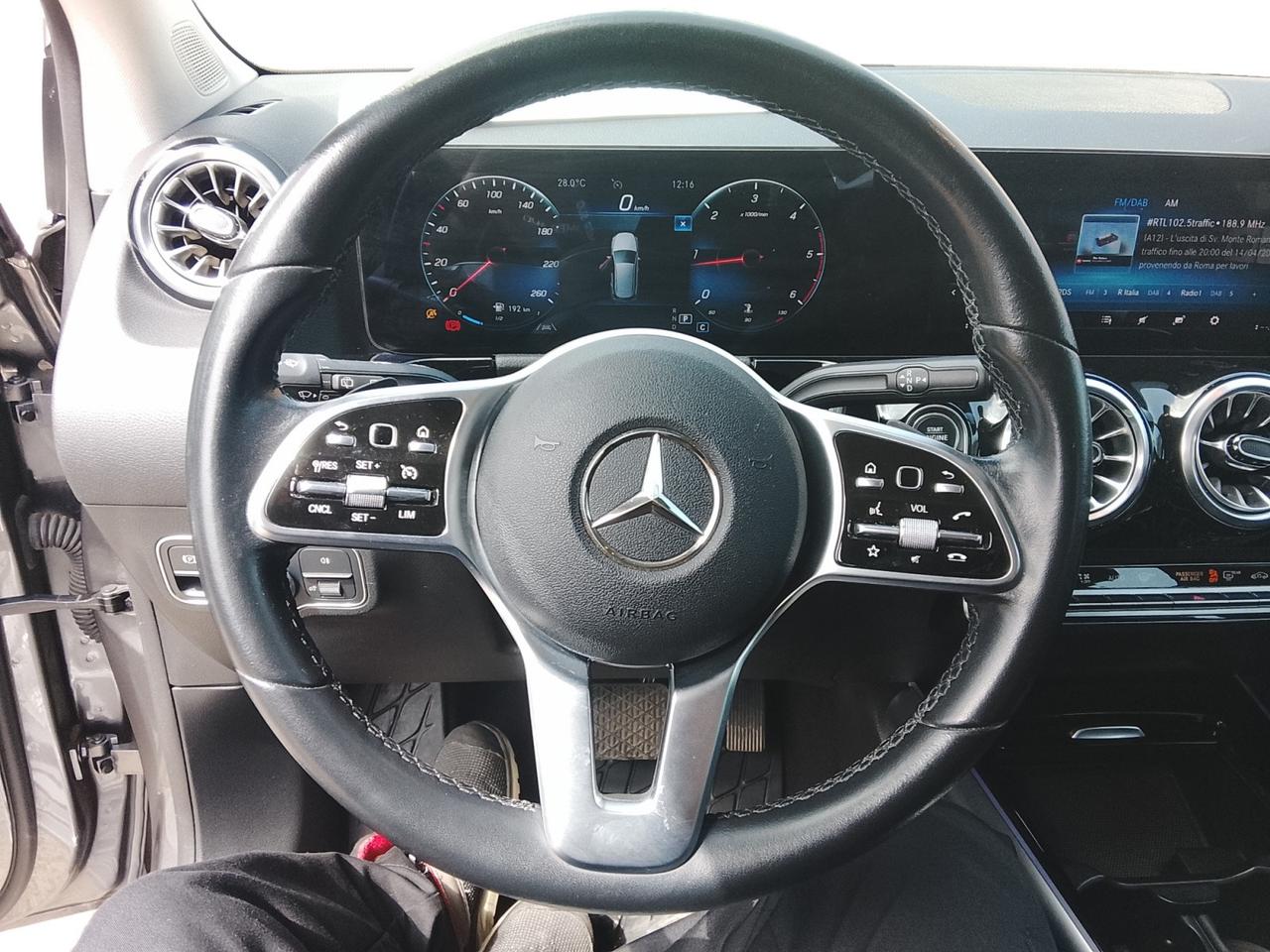 Mercedes-Benz Classe B - W247 2018 - B 180 d Sport Plus auto