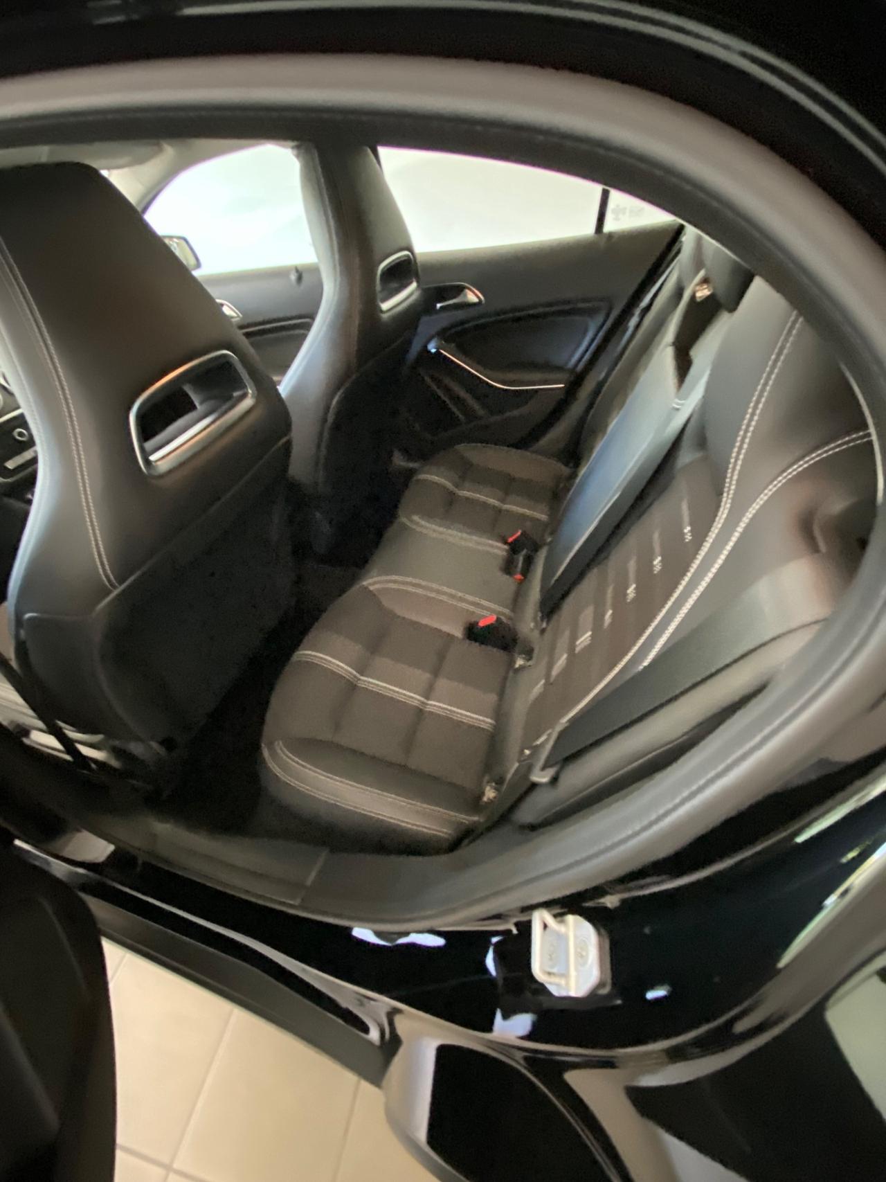 Mercedes-benz GLA 200 d Sport