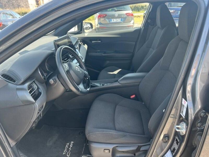 Toyota C-HR 1.8 Hybrid E-CVT Active