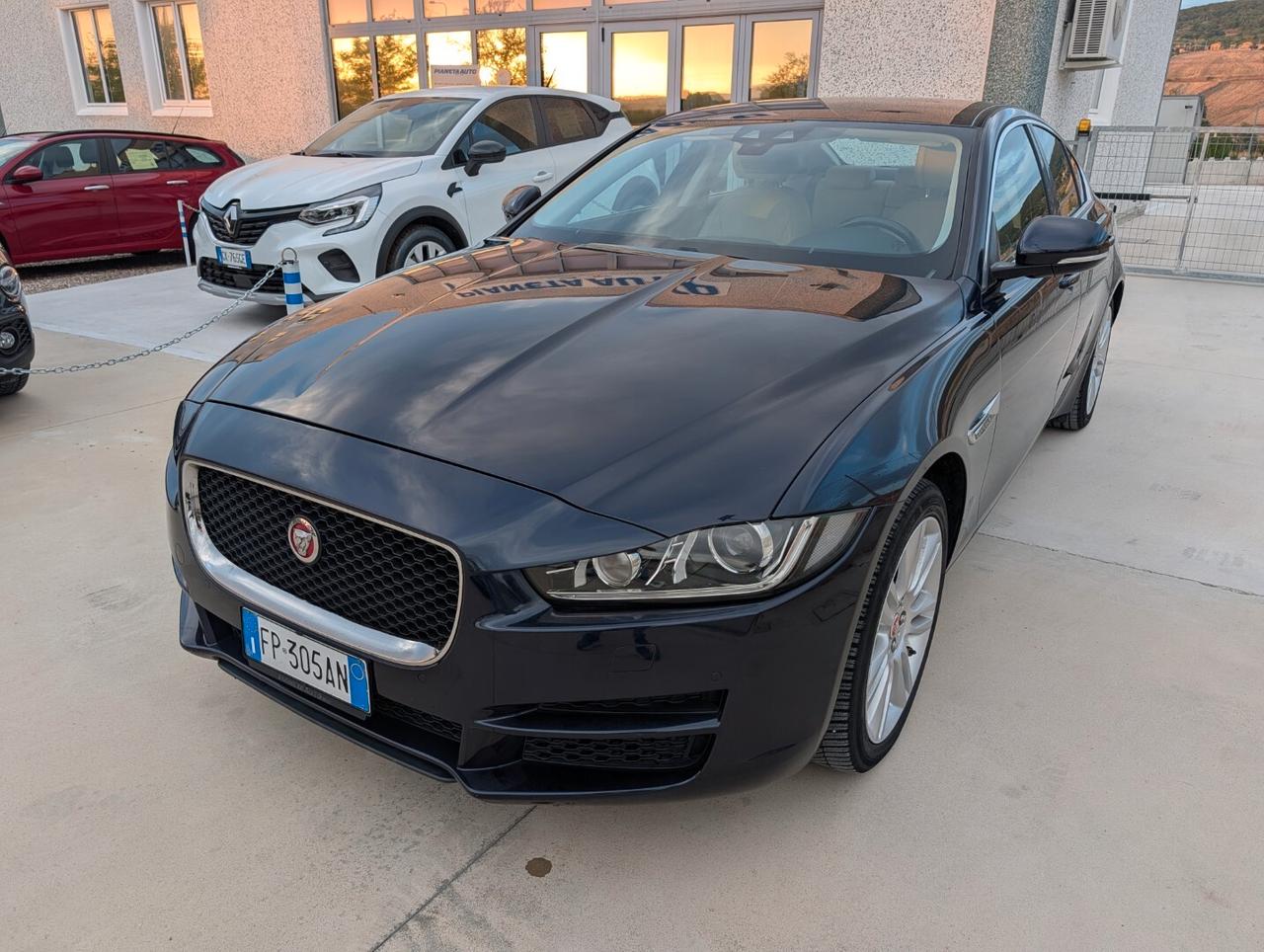 Jaguar XE 2.0 D 180 CV aut. Prestige