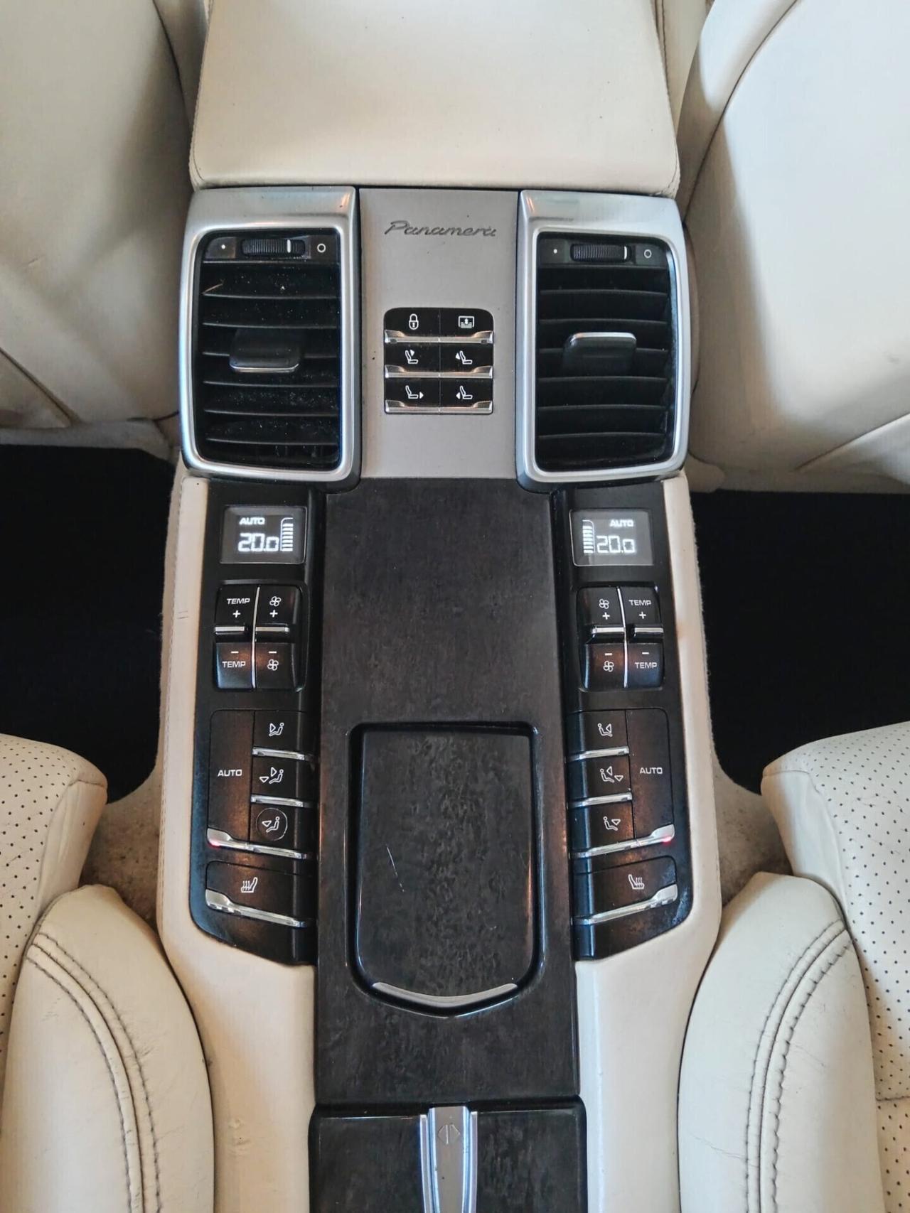 Porsche Panamera 4.8 Turbo