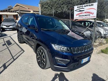 Nuovo Arrivo Jeep Compass modello Longitude 1.6 Mjet 120 cavalli diesel vettura aziendale con soli 54000 km, la macchina ha cerco in lega diamantati bicolore da 19, sensori di parcheggio, telecamera posteriore, comandi al volante, comandi vocali, conness