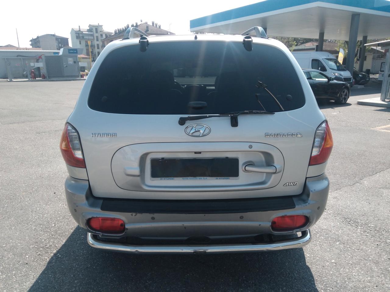 Hyundai Santa Fe 2.0 CRDi 125cv TD VGT 4WD Dynamic x neopatentati