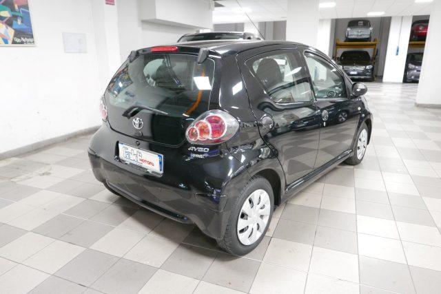 TOYOTA Aygo 1.0 12V VVT-i 5 porte Active Connect