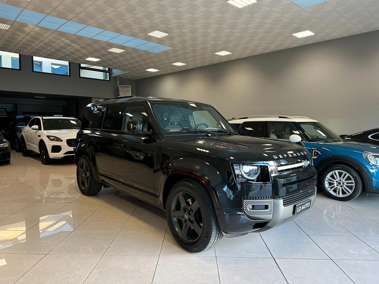 Land Rover Defender 110 3.0D I6 200 CV AWD Auto X-Dynamic SE GANCIO TRAINO