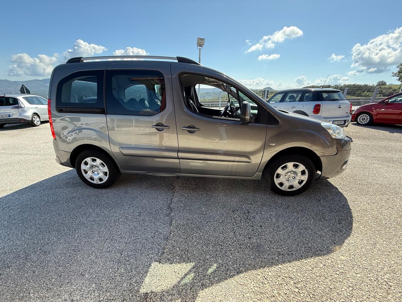 Peugeot Partner Tepee 1.6 HDi 110CV Premium