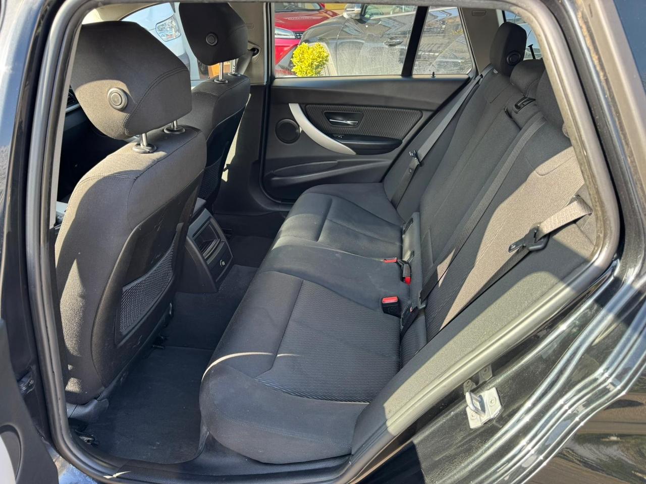 Bmw 318 318d Touring Luxury Xdrive