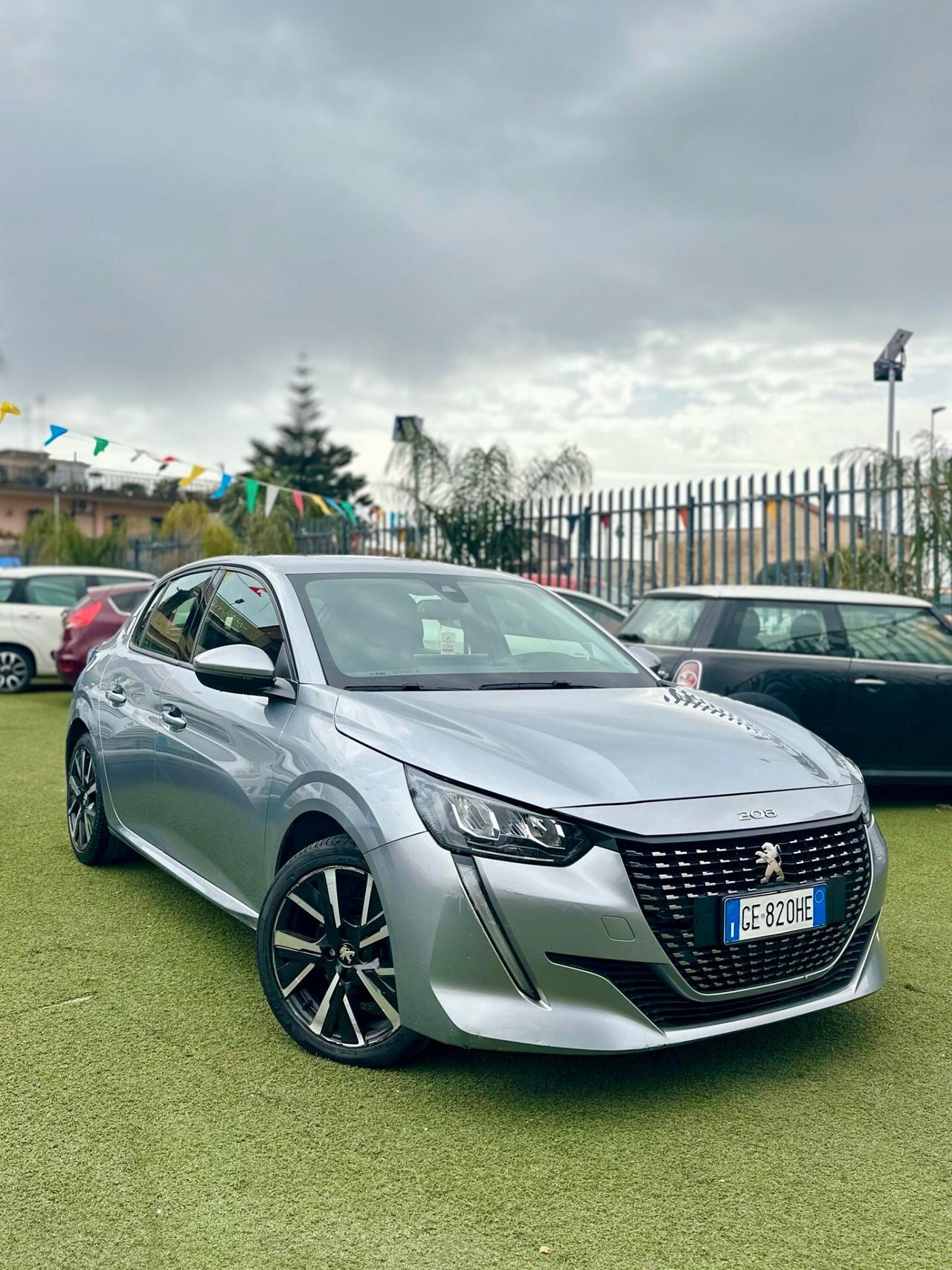 Peugeot 208 PureTech 100 Stop&Start 5 porte Allure automatica